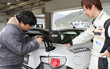 TOYOTA 86 GT-WING NEOEBOseXg